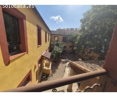 Casa en venta con gran almacén