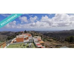 CHALET PAREADO EN LA MILAGROSA (SAN LORENZO)