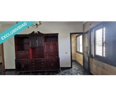CHALET PAREADO EN LA MILAGROSA (SAN LORENZO)