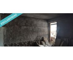 CHALET PAREADO EN LA MILAGROSA (SAN LORENZO)