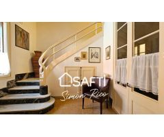 Espléndida casa regia, histórica y modernista en Gelida.