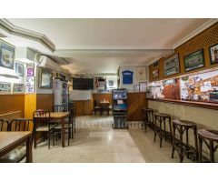 SE VENDE BAR CON AMPLIA TERRAZA