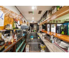 SE VENDE BAR CON AMPLIA TERRAZA