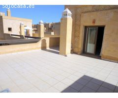 Atico duplex con 2 dormitorios y dos baños en primera linea de playa