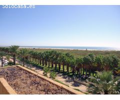 Atico duplex con 2 dormitorios y dos baños en primera linea de playa