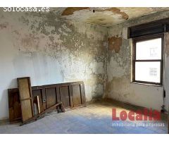 Piso a reformar de 165 m². Torrelavega . Cantabria