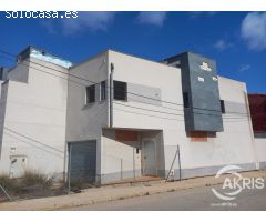 PROMOCIÓN DE CHALETS EN QUERO - CON INCIDENCIAS: OBRA PARALIZADA.