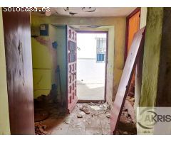 CASA DE PUEBLO A REFORMAR EN ALMOROX