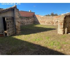 Antigua casona para reformar en Cuerva