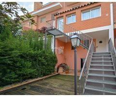 Casa Adosada en Torrefarrera de 4 Plantas con Jardín
