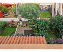 Casa Adosada en Torrefarrera de 4 Plantas con Jardín