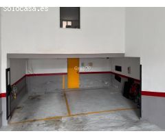 Casa Adosada en Torrefarrera de 4 Plantas con Jardín