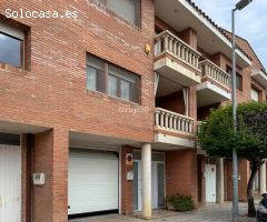 Casa Adosada en Torrefarrera de 4 Plantas con Jardín