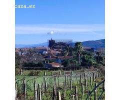 Solar en venta, a un paso de Tui centro.