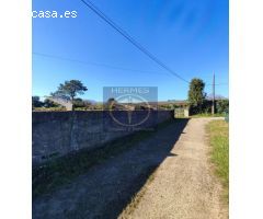 Solar en venta, a un paso de Tui centro.