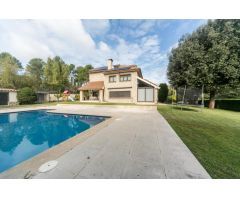 Impresionante casa en dos parcelas en Fontpineda