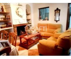 GRAN CASA AMUEBLADA EN PLANTA BAJA.