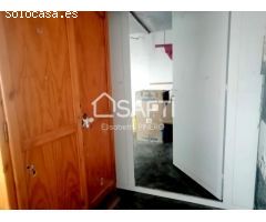GRAN CASA AMUEBLADA EN PLANTA BAJA.