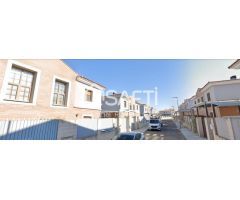 Chalet, Urbanización las Lomas (Alojamientos turisticos)