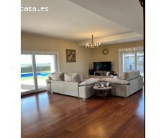 Espectacular chalet en Écija, en urbanización privada Cerro de San Cristóbal!!