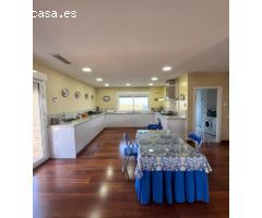 Espectacular chalet en Écija, en urbanización privada Cerro de San Cristóbal!!
