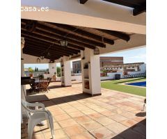 Espectacular chalet en Écija, en urbanización privada Cerro de San Cristóbal!!