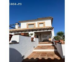 Espectacular chalet en Écija, en urbanización privada Cerro de San Cristóbal!!