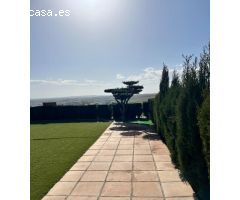 Espectacular chalet en Écija, en urbanización privada Cerro de San Cristóbal!!