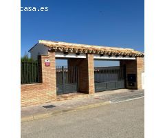 Espectacular chalet en Écija, en urbanización privada Cerro de San Cristóbal!!