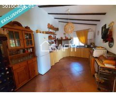 ¡Espectacular Chalet en Otero, Toledo, con Amplio Terreno y Piscina Privada!