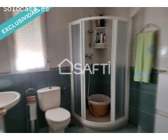 ¡Espectacular Chalet en Otero, Toledo, con Amplio Terreno y Piscina Privada!