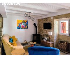 Casa restaurada en el centro de Porto do Son.