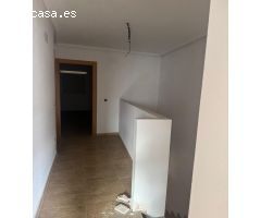 Casa adosada con garaje en Monóvar
