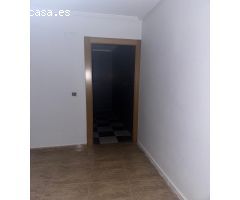 Casa adosada con garaje en Monóvar