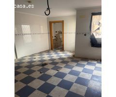 Casa adosada con garaje en Monóvar