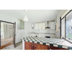 Casa de campo sobre finca rústica, más de 10.000m2