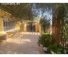 Casa con terreno en Novelda (amueblada).