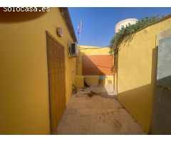 Casa con terreno en Novelda (amueblada).