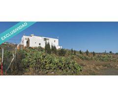 TERRENO URBANO Y RÚSTICO EN LA PASADILLA