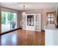 Estupendo chalet de 450 m2 de parcela y 365 m2 de vivienda.