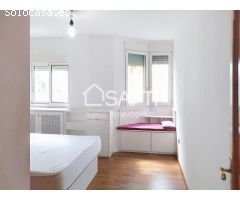 Estupendo chalet de 450 m2 de parcela y 365 m2 de vivienda.