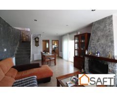 ESTUPENDA CASA SOLEADA IMPECABLE CON VISTAS DESPEJADAS