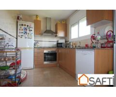 ESTUPENDA CASA SOLEADA IMPECABLE CON VISTAS DESPEJADAS
