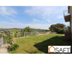 ESTUPENDA CASA SOLEADA IMPECABLE CON VISTAS DESPEJADAS