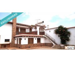 ¿ Buscas una propiedad realmente excepcional?  ¡¡No busques más!!  Estilo, elegancia y calidad, es s