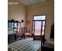 Gran casa de pueblo en el centro de Utrera!!