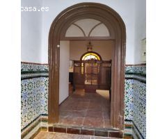 Gran casa de pueblo en el centro de Utrera!!