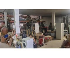 Local de gran tamaño con muchas posibilidades.