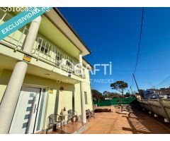 Casa con piscina en Caldes de Malavella Urb.