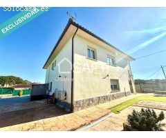 Casa con piscina en Caldes de Malavella Urb.